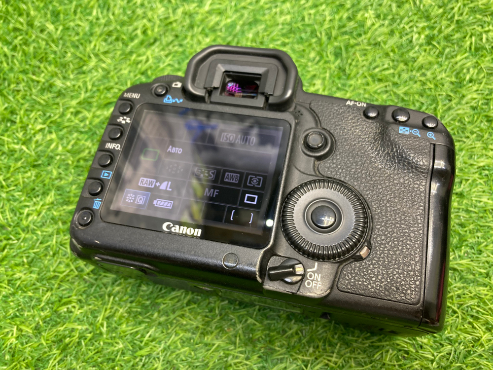 Canon EOS 5D Mark II (150.000 кадров)