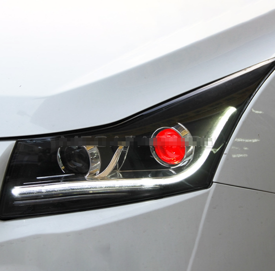 Передние фары Шевроле Круз 2009-2014 V17 Type [Комплект Л+П; яркие светодиодные ходовые огни; светодиодный поворотник; биксеноновая линза HELLA 5]