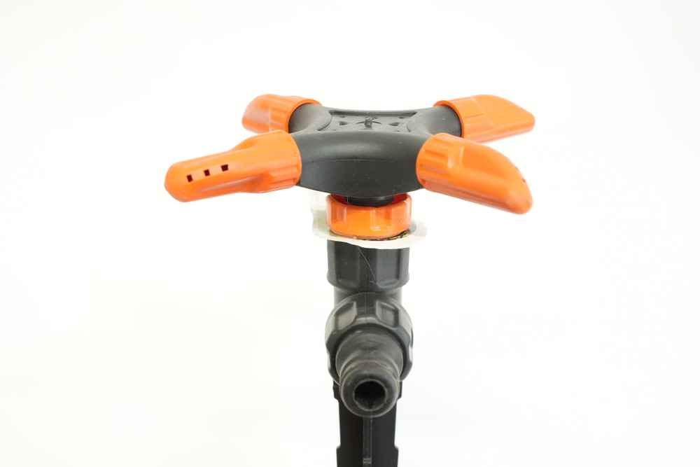 РАСПЫЛИТЕЛЬ 4Х-ЛЕПЕСТКОВЫЙ ЖУК 1/2-3/4