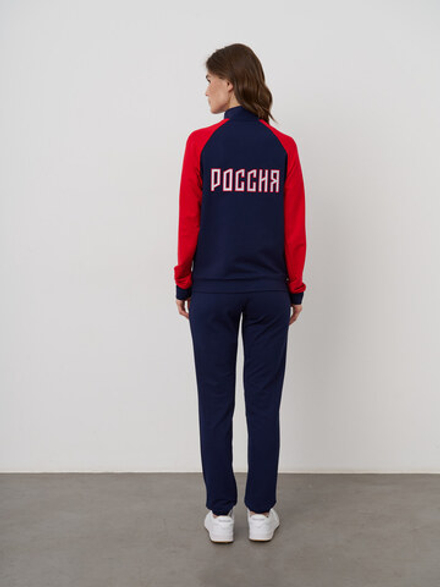 Спортивный костюм с красным рукавом женский