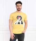 футболка banksy queen GUESS - желтый(M3RI1U KBDL0)