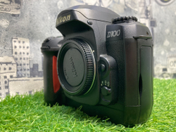 Nikon D100