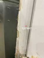 Дверь Пластиковая Б/У Входная 225(в) х 210(ш)