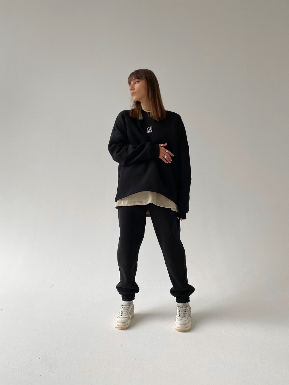 Raglan Sweatshirt Black - купить по выгодной цене  ONE TWO - лаконичная  одежда свободного кроя