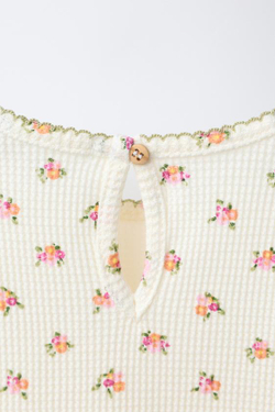 ZARA ФУТБОЛКА ВАФЕЛЬНЫЙ ЦВЕТОК, ЭКРЮ