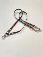 Сворка для мелких пород из Биотана на вертлюге , 10 мм, 50 см лелпард цветной