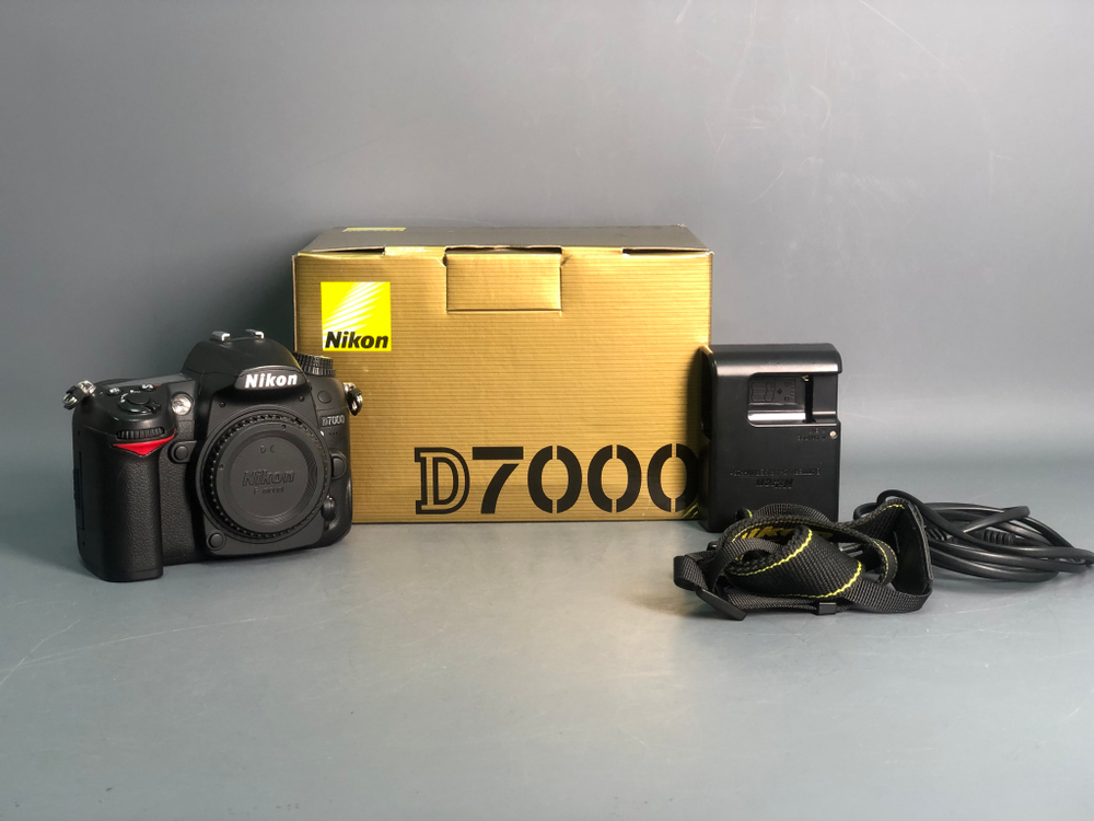Nikon D7000 200 кадров