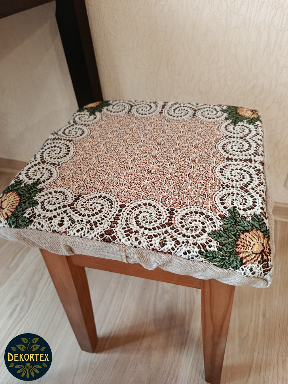 Набор чехлов на табурет из гобелена Кружево (33х33 см) - 2шт