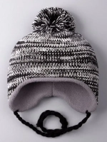 Шапка детская вязаная осенняя на завязках