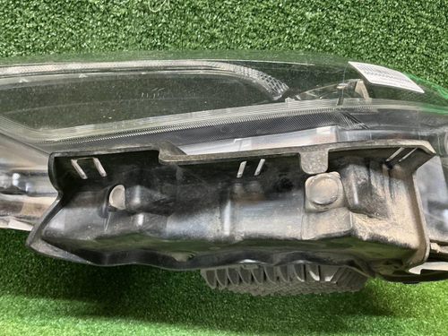 Фара левая Maserati Levante (2020-2024) LED