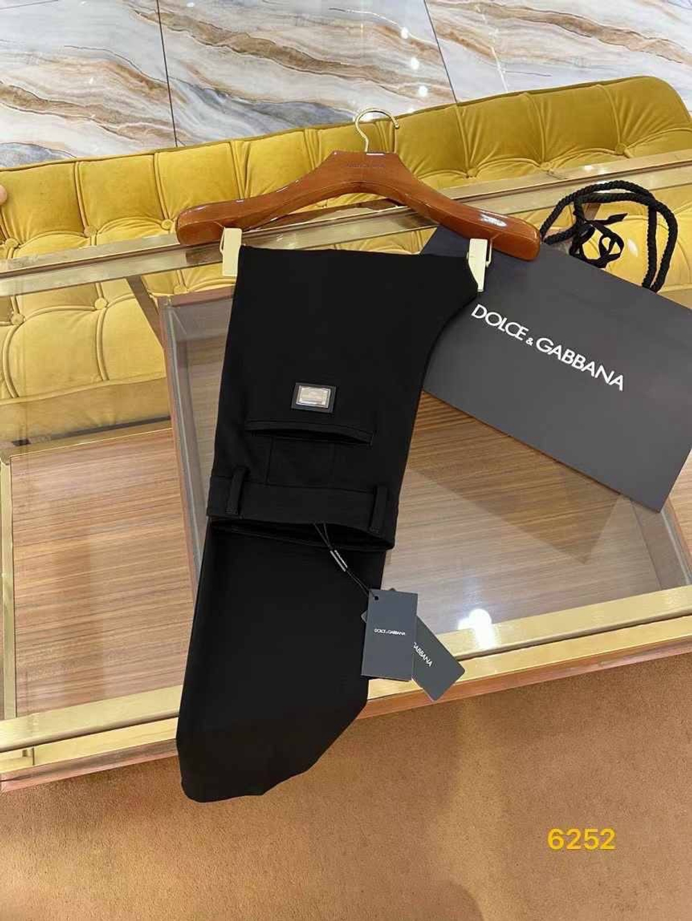 Костюм Dolce&Gabbana