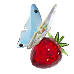 IDYLLIA:BUTTERFLY AND STRAWBERRY