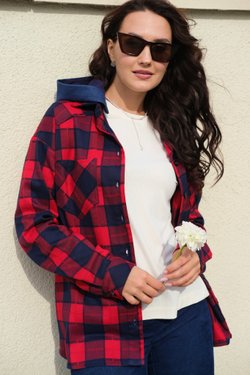 Рубашка в клетку со съемным капюшоном