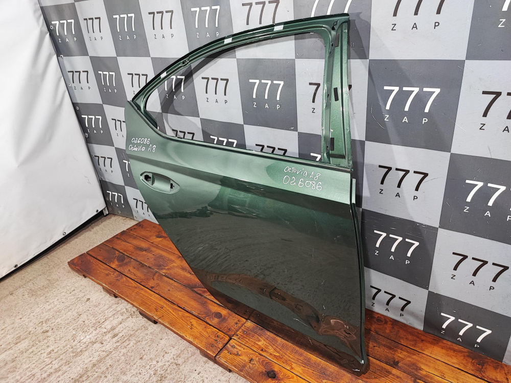 Дверь задняя правая Skoda Octavia 4 (A8) 19-нв Б/У Оригинал 5E6833052A