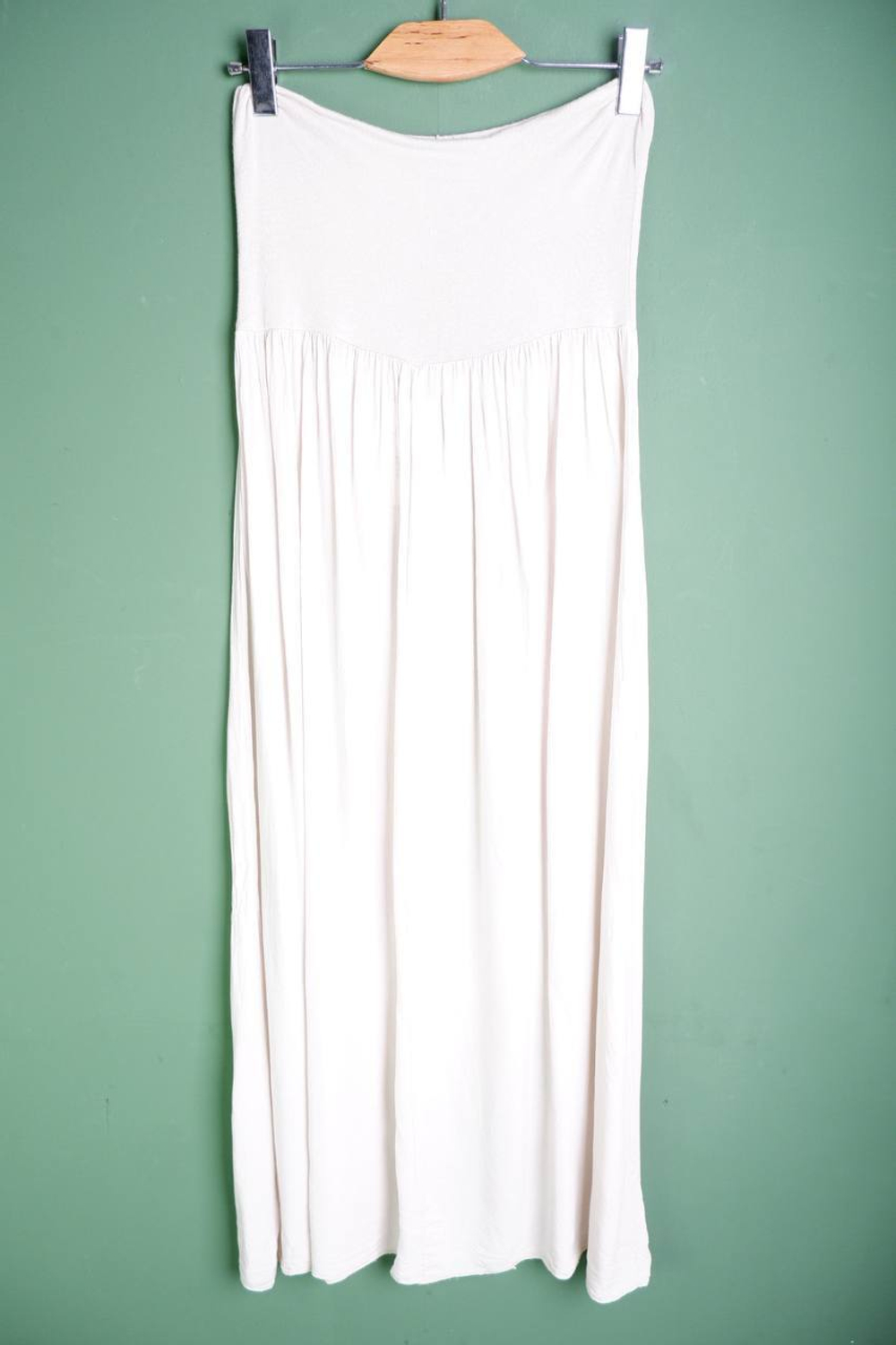 Юбка практичная и комфортная, визуально на 44 размер