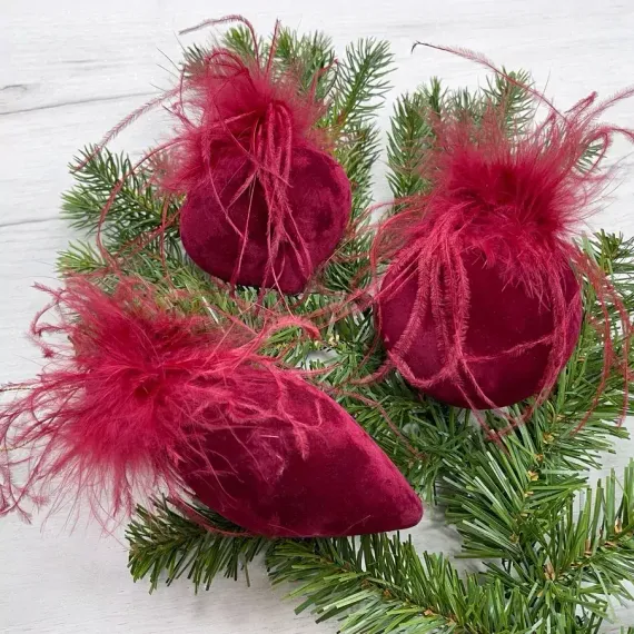 Набор стеклянных украшений Монро 80 мм., 12 шт., бордо с перьями, Christmas DeLuxe (87223)