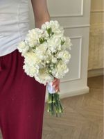 Свадебный букет из кустовых и одноголовых диантусов