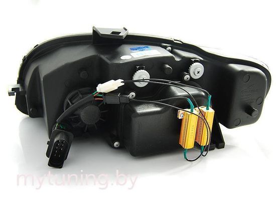 Передние фары Audi A4 B7 led tube lights black