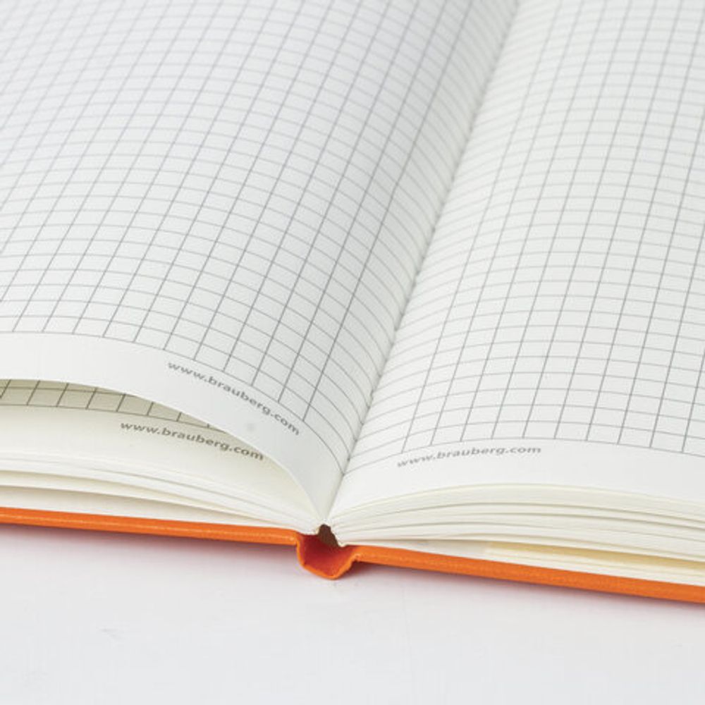 Блокнот в клетку с резинкой А5 (148x218 мм), 80 л., балакрон оранжевый BRAUBERG "Metropolis", 111584