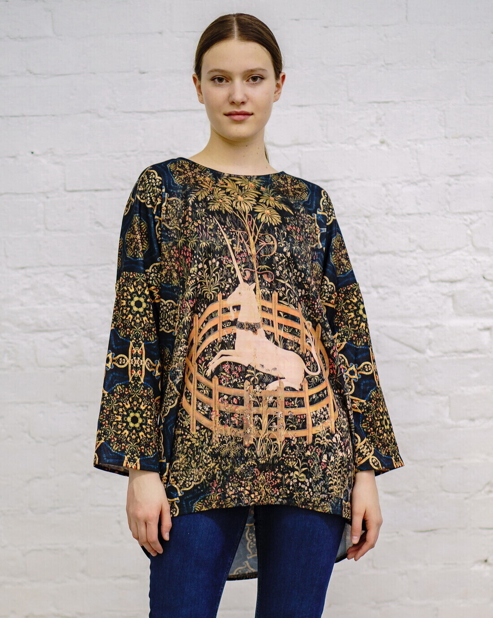 Туника "Единорог", по мотивам средневековых фламандских шпалер