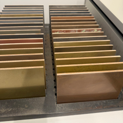 Выставочный Экспозитор AuraMetal 2k