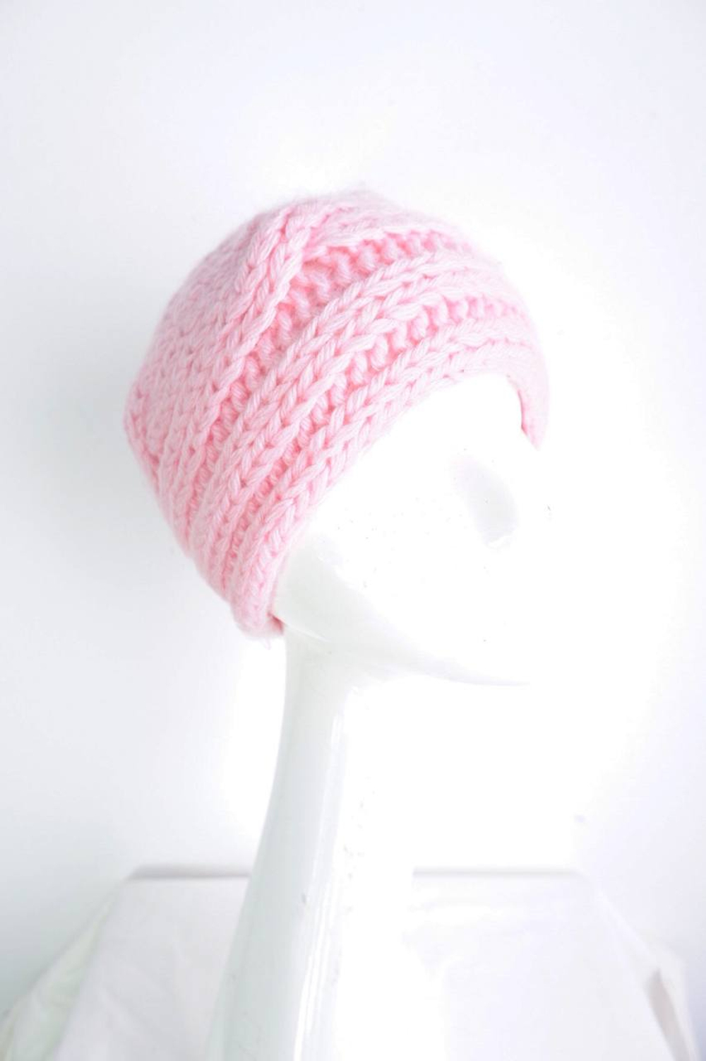 Шапка приятного оттенка