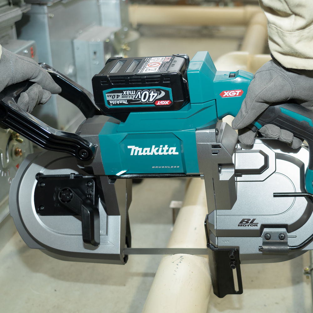 Аккумуляторная ленточная пила Makita PB002GZ