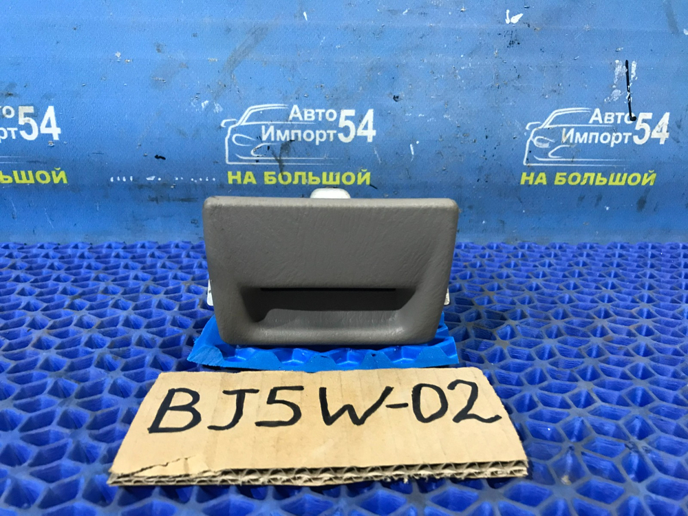 Пепельница MAZDA FAMILIA 2001