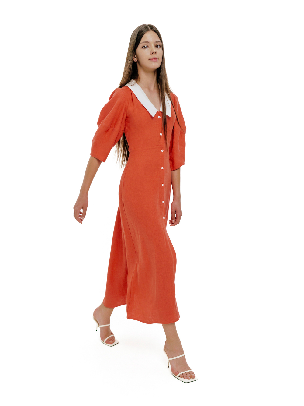 Linen dress with collar