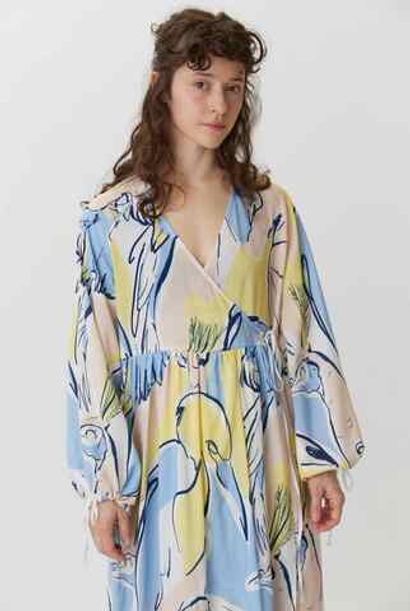 Платье на запах с широкими рукавами длины макси с птицами