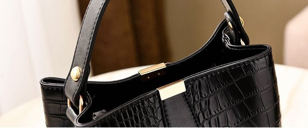 Сумка через плечо кожаная маленькая бананка КожаноFF