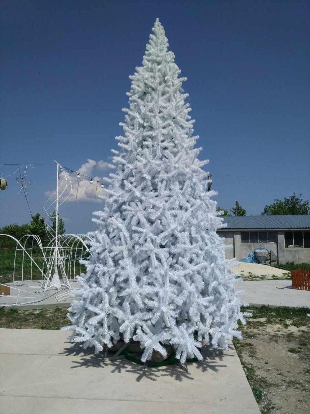 Уличная елка ствольная "Альпийская белая ель" (пвх) 12 м