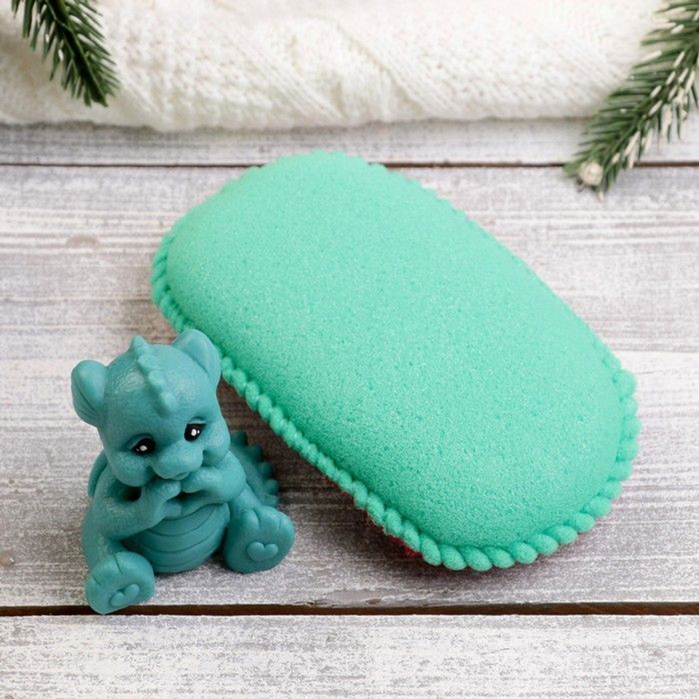 Набор в консервной банке «Игристого нового года!»: мыло и мочалка