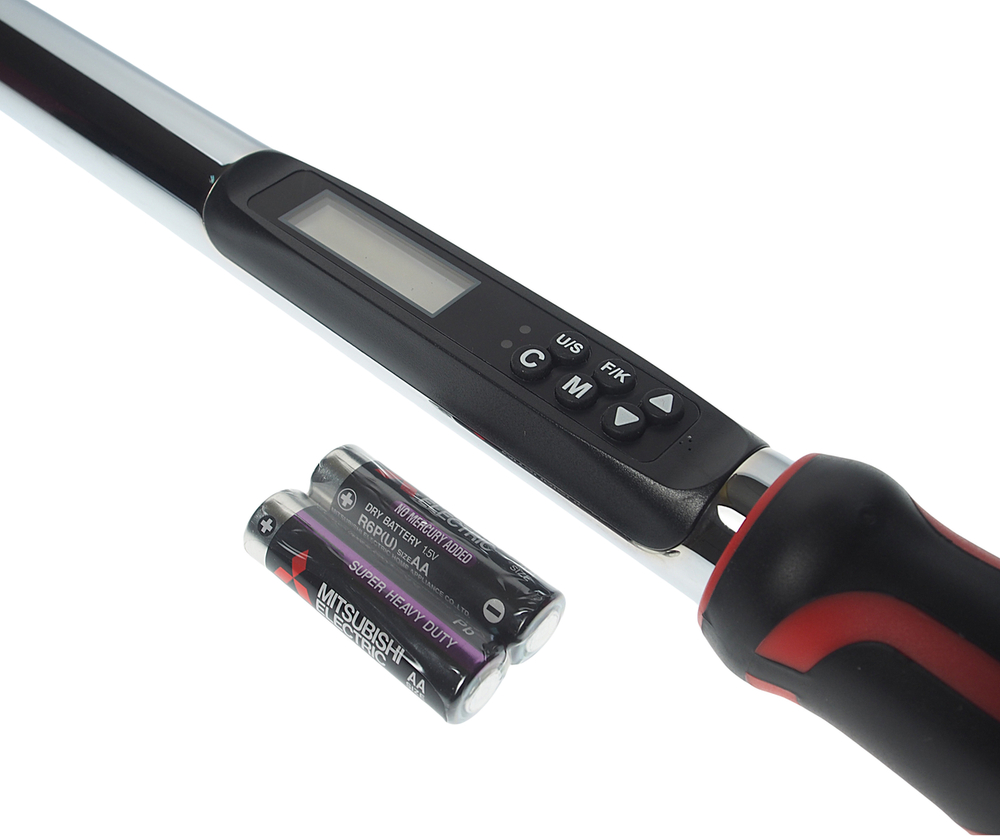 Ключ динамометрический 1/2" 17-340Нм 665мм с цифровой индикацией JTC