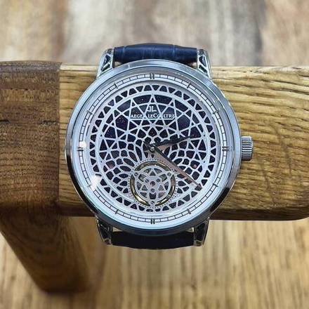 Часы Jaeger-LeCoultre