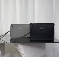 Клатч Prada