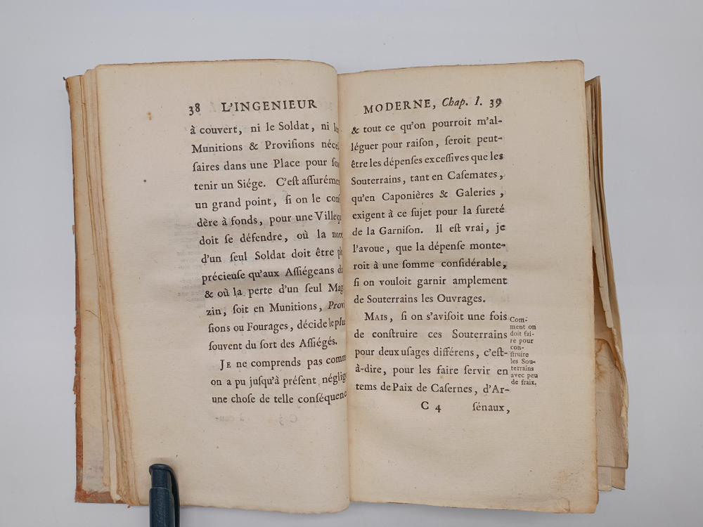 "Lingenieur moderne, ou Essai de fortification". Par. le Baron F. D.R. 1744 г.