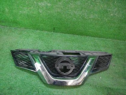 Решетка радиатора Nissan X-Trail t32 (2013-2019)