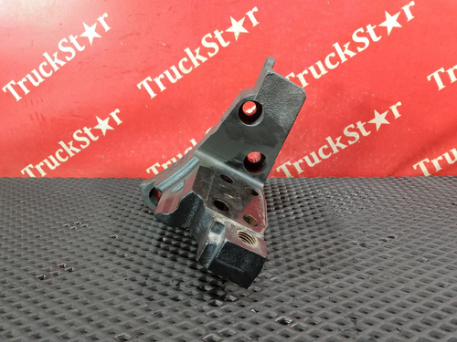 Кронштейн двигателя задний левый 2019 г.