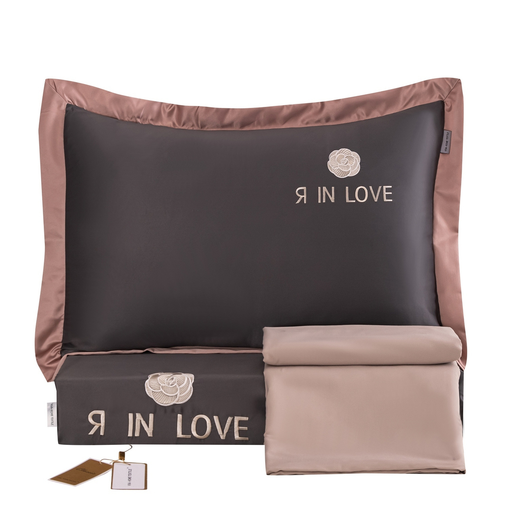 Комплект постельного белья Сатин-Шелк Я IN LOVE на резинке LVR001