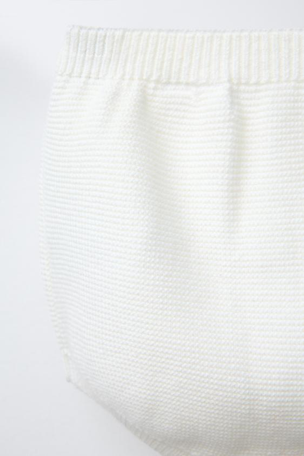 ZARA ТРИКОТАЖНЫЕ ТРУСЫ, СВЕТЛЫЙ ЭКРЮ