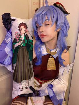 Мини дакимакура Танджиро Камадо из Клинок, рассекающий демонов арт. M0432, 60х20 см