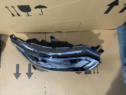 Оригинальная LED фара Nissan Qashqai J11