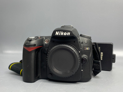 Nikon D90, зеркало не фиксируется