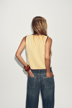 ZARA ТРИКОТАЖНЫЙ ТОП С КОНТРАСТНОЙ ОКАНТОВКОЙ, ЖЕЛТЫЙ