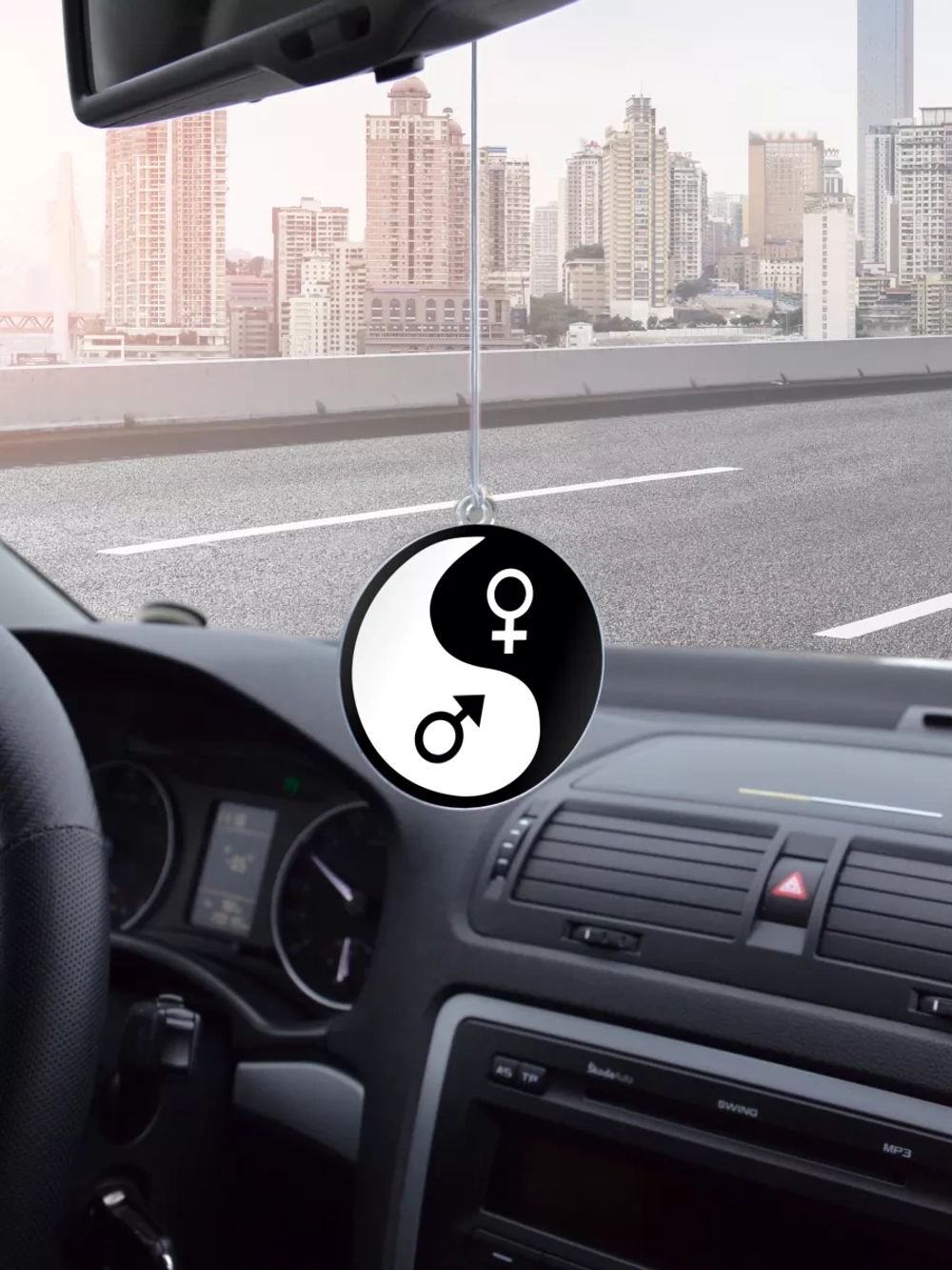 Подвеска в машину - Инь Янь