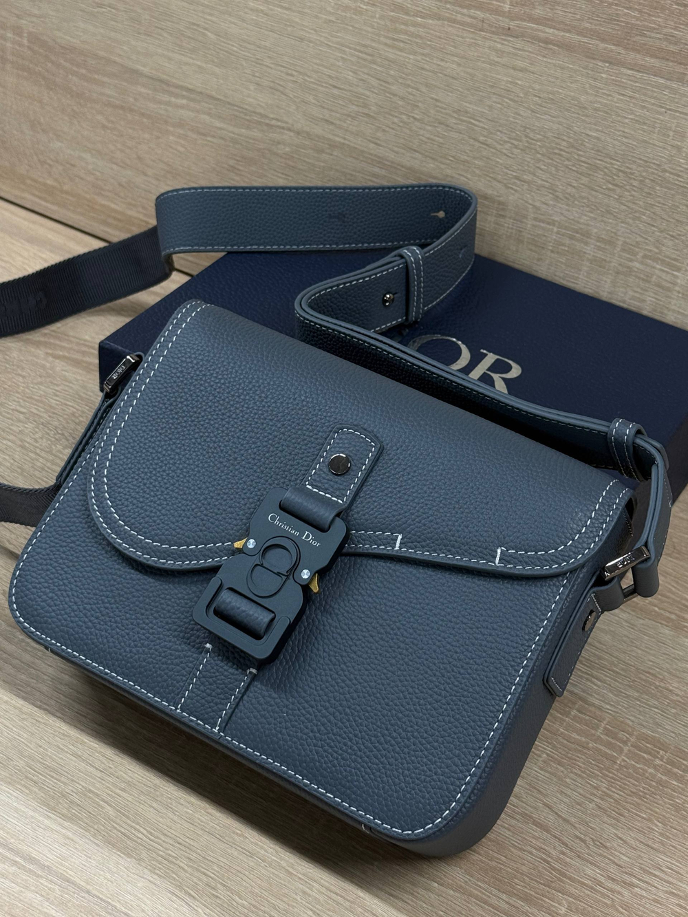 Сумка-мессенджер Dior