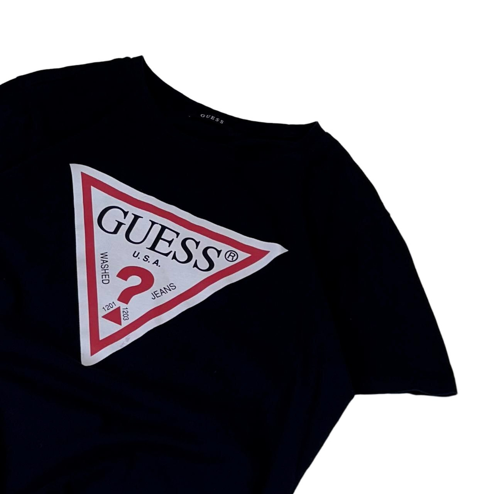 Футболка Guess