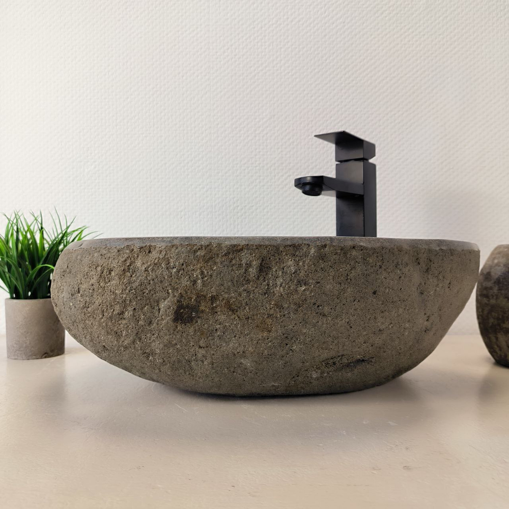 Раковина из речного камня RS-66017 45х37х15 из натурального камня