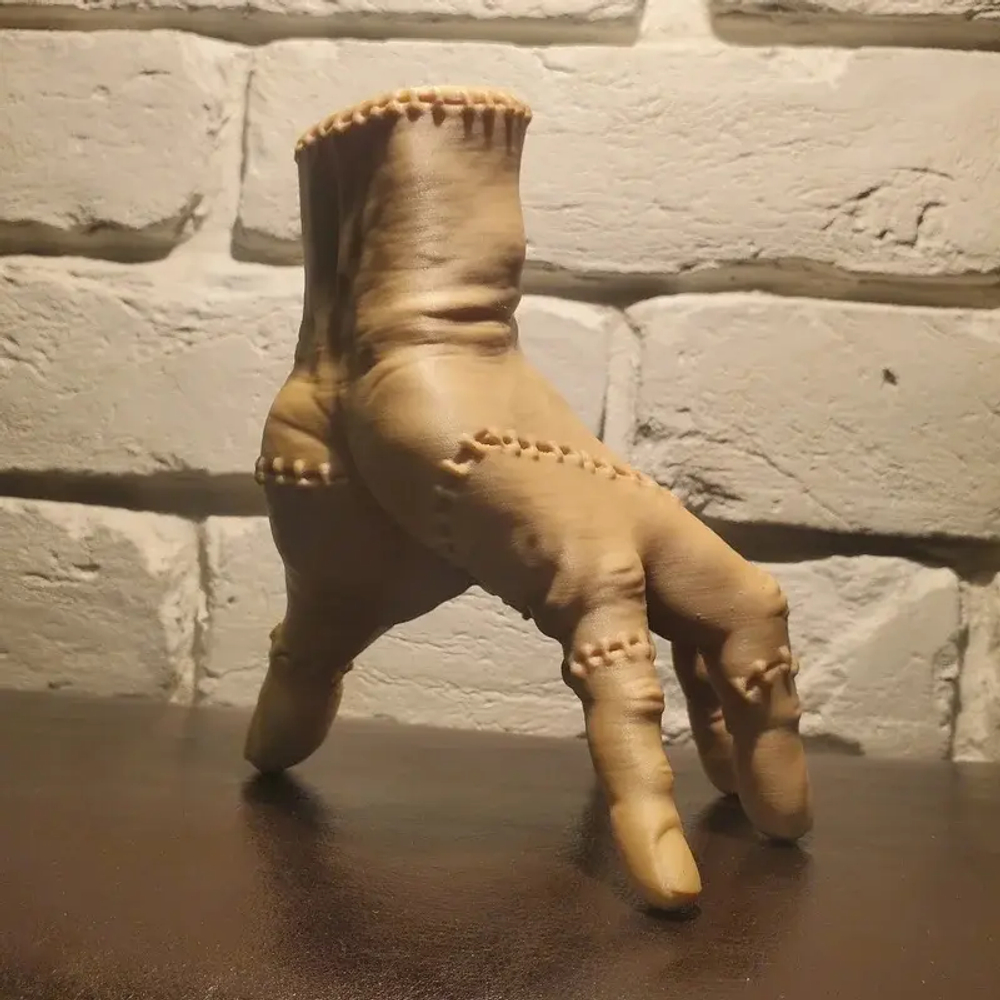 Вещь (модель 2), зомби рука Аддамса (The Thing Addams) из сериала Wednesday (крупные швы) 17см